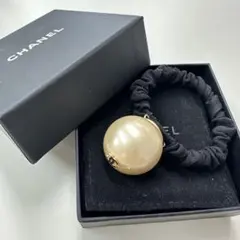 CHANEL シャネル パール付きヘアゴム シュシュのサムネイル