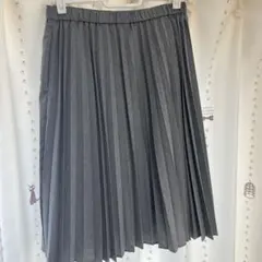 ユニクロ　プリーツスカートのサムネイル