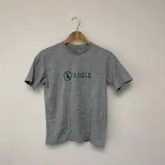 AIGLE グレー ロゴ Tシャツ