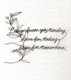 ワイヤーアート·ハンドメイド＊リーフとレタリング＊