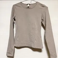 【未使用品】H&M 長袖カットソー インナー ベージュ XSのサムネイル