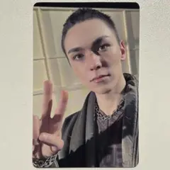 HAPPY BURSTDAY yizhiyu A バーノン トレカ