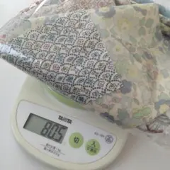 リバティ ラミネート 小さいはぎれ 約80グラム