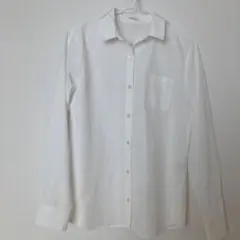 ホワイト ボタンアップシャツ 長袖