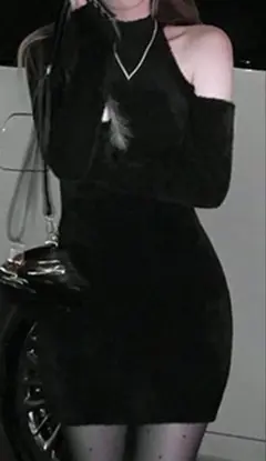 ワンピース　オフショル　肩あき　タイトワンピース