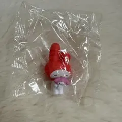 マイメロディ 赤いフィギュア ぬいぐるみ付き