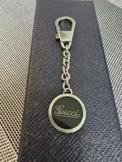 GUCCI キーリング ロゴプレート