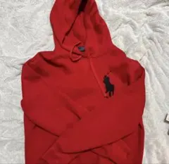 S*a様 赤いフード付きパーカー ポロロゴ刺繍