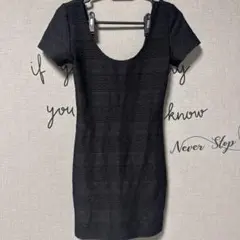Forever21 黒いタイトフィットミニワンピース 半袖 ドレス