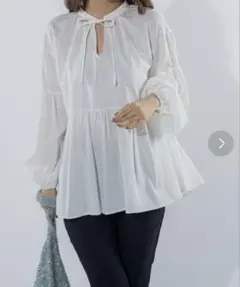 VICKY バルーンスリーブチュニックブラウス