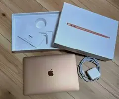 MacBook Air 2018 Gold 8G 256G 箱付き 完動品のサムネイル