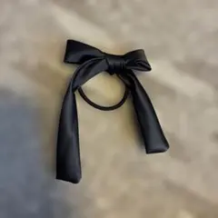 ブラックリボンヘアゴム