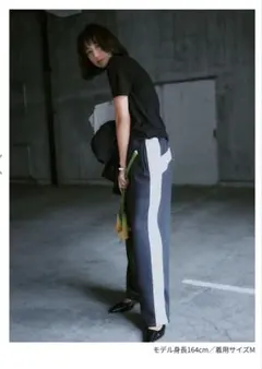 東原亜希 FORME Mother Track Wide Pants Mサイズ - メルカリ
