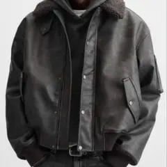 ZARA フェイクレザー 取り外し可能な襟付きジャケット Mサイズ 完売品 ZARA ザラ フェイクレザー 取り外し可能な襟付きジャケット M