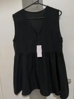 黒 Vネック ペプラム　ジレ　L