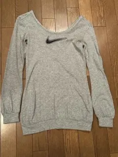NIKE 長袖カットソー
