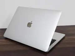 充電329 MacBook Pro 2022 13インチ M2 256G C3