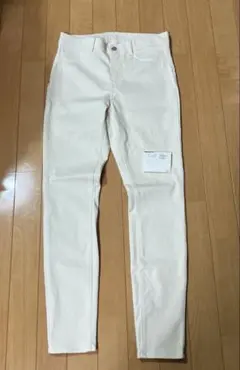 UNIQLO ウルトラストレッチレギンスパンツ　白　オフホワイト L