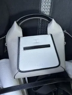 フルラ　ショルダーバッグ