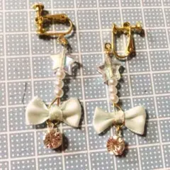 水色小さめリボンパールオーロラ星パールストーンイヤリング樹脂ピアス変更可能