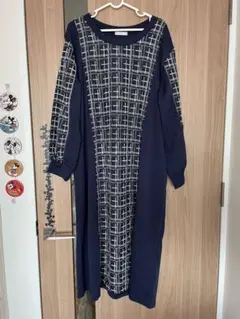 PAJARITO ネイビー 刺繍長袖ワンピース112丈　４Ｌサイズ