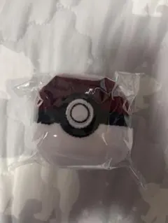 【新品未開封】　コメダ珈琲店 ソファー柄生地 モンスターボールキーホルダー　１つ