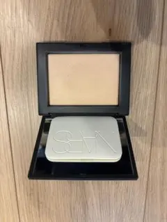 NARS ライトリフレクティングセッティングパウダー　プレスト　N