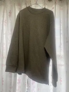 ユニクロ　トップス