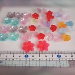 花びら、花　ビーズ　40個