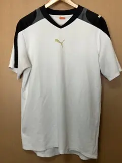 PUMAプーマ　Tシャツ　Oサイズ　白×黒のサムネイル