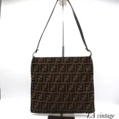 美品　フェンディ　ズッカ柄　キャンバス　ショルダーバッグ　ブラウン