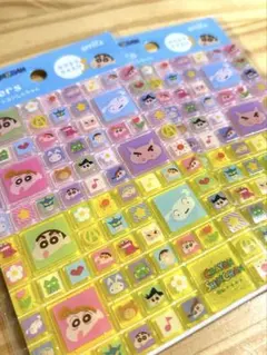 《正規品》クレヨンしんちゃん キラキララメ入りタイルシール 2枚セット☆