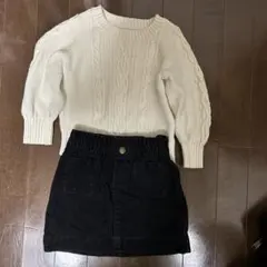 ギャップ白ニットとギャップ黒コーデュロイスカートセット
