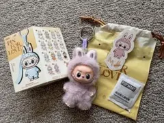 POP MART PIN FOR LOVE イニシャル ラブブ【正規品】M m