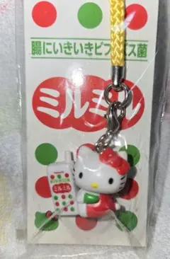 ご当地　マルちゃん　ヤクルト　ハローキティ　ストラップ　約34個　まとめ売り 非売品 ハローキティ マルちゃん 焼きそば ストラップ 根付け 5