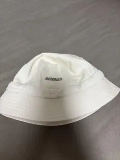 JACQUEMUS バケットハット オフホワイト ドローコード付き - メルカリ