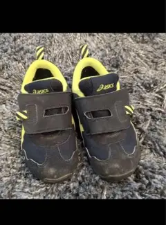 アシックス17センチ⭐︎カッコいいデザイン