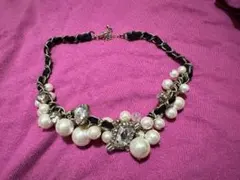 パールビジューネックレス