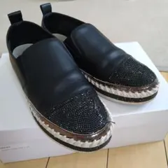 ダイアナ アルテミス ブラック スリッポン 23