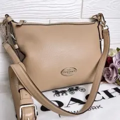 未使用級☆COACHコーチ ショルダーバッグ ベージュ レザー 肩掛けのサムネイル