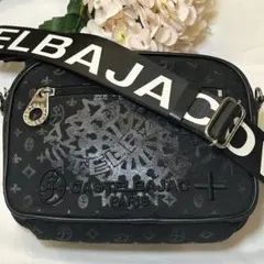 【美品】カステルバジャック ショルダーバッグ 総柄 ブラックのサムネイル