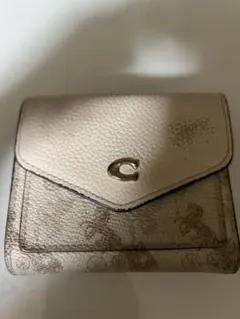 COACHウィズ ホース アンド キャリッジ プリント 財布 白色 馬車