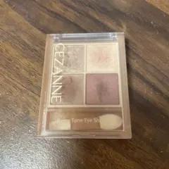 CEZANNE ベージュトーンアイシャドウ 03