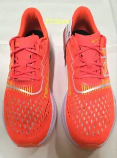 新品 NewBalance SuperComp Pacer 27.5 カーボン