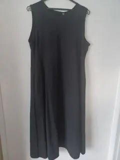 ウルトラストレッチエアリズムワンピース（ノースリーブ・丈短め)