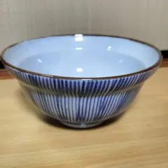 青と白のストライプ 陶器 丼 丼ぶり