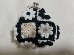 ハンドメイド　花柄がま口　レース糸