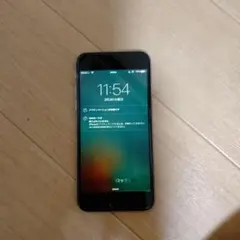 Apple iPhone 6 シルバー 本体