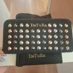 DaTuRa スタッズ ラウンドファスナー 長財布 ブラックのサムネイル