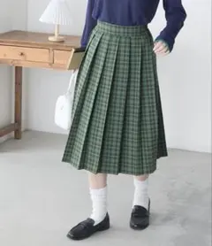 値下☆新品☆BONLECILLタータンチェックミディ丈プリーツスカート　グリーン